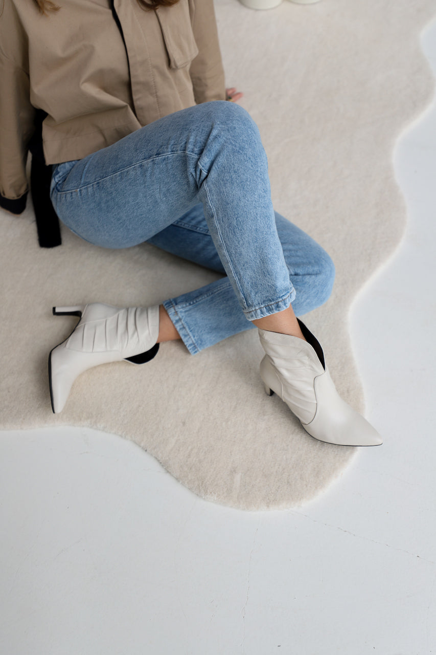 Lotus | Stiefelette Off White